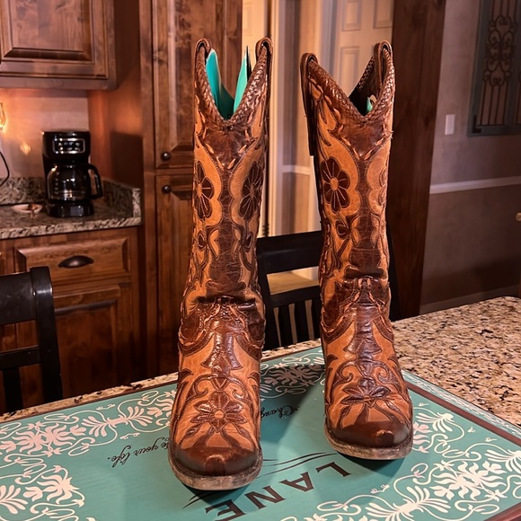 Lane Boots - Picture 2 of 10